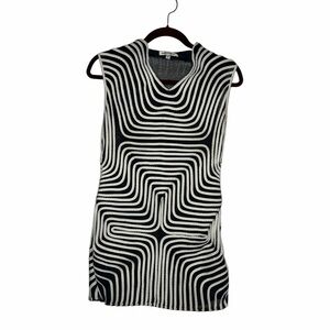 Alexandra Rosati Black and White Geometric Sleeveless Top